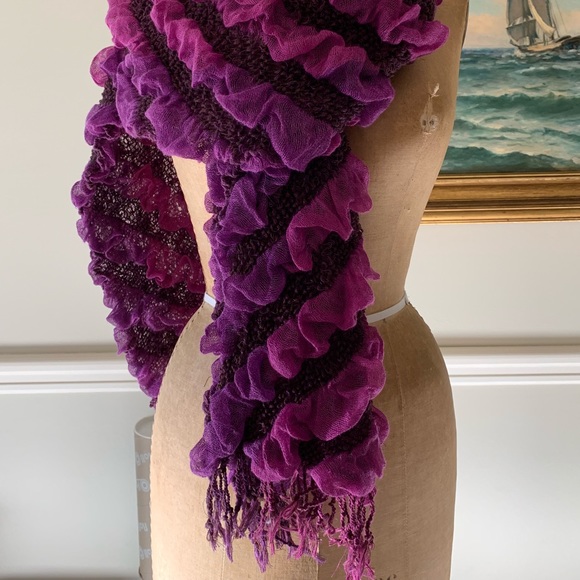 Scarf - Picture 1 of 5